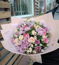 Букет цветов из:  Розы и Хризантемы #REPLACE_PRED# Красные Баки