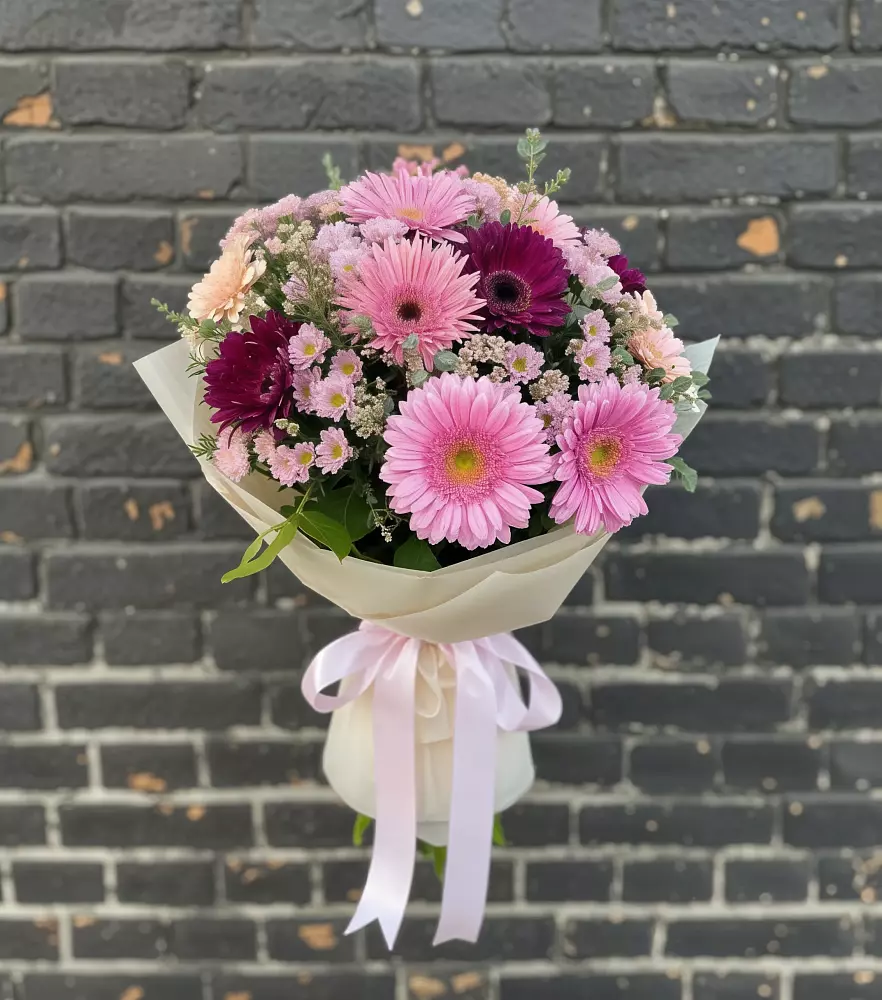 Букет цветов из: Герберы и Хризантемы в Красные Баки