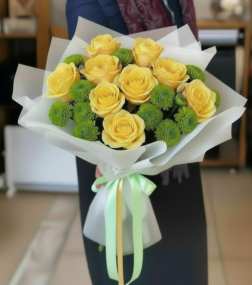 Букет цветов из: Хризантемы и Розы в Красные Баки