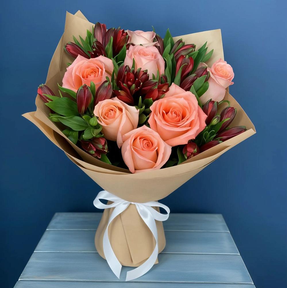 Букет цветов из: Розы и Альстромерии в Красные Баки