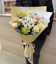 Букет цветов из:  Альстромерии, Розы и Хризантемы #REPLACE_PRED# Красные Баки