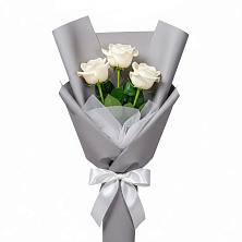 Букет 3 белые розы в Красные Баки