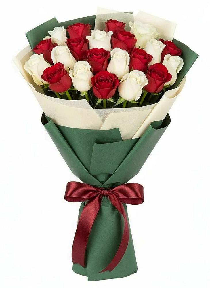 Букет Микс из красных и белых роз в Красные Баки