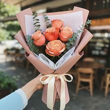 Букет цветов из:  Розы #REPLACE_PRED# Красные Баки