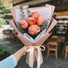 Букет цветов из:  Розы в Красные Баки