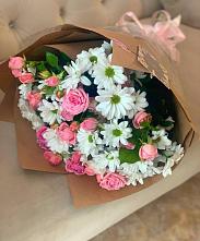 Букет цветов из:  Розы и Хризантемы в Красные Баки