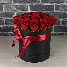 Цветочная композиция из Розы в шляпной коробке в Красные Баки