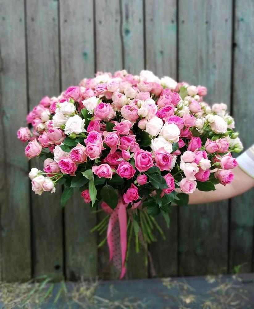 Букет Розовые кустовые розы Натали и Лав Лидия в Красные Баки