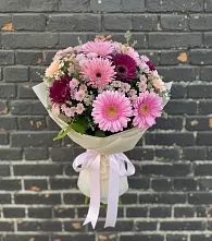 Букет цветов из:  Герберы и Хризантемы в Красные Баки