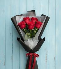 Букет цветов из:  Розы #REPLACE_PRED# Красные Баки