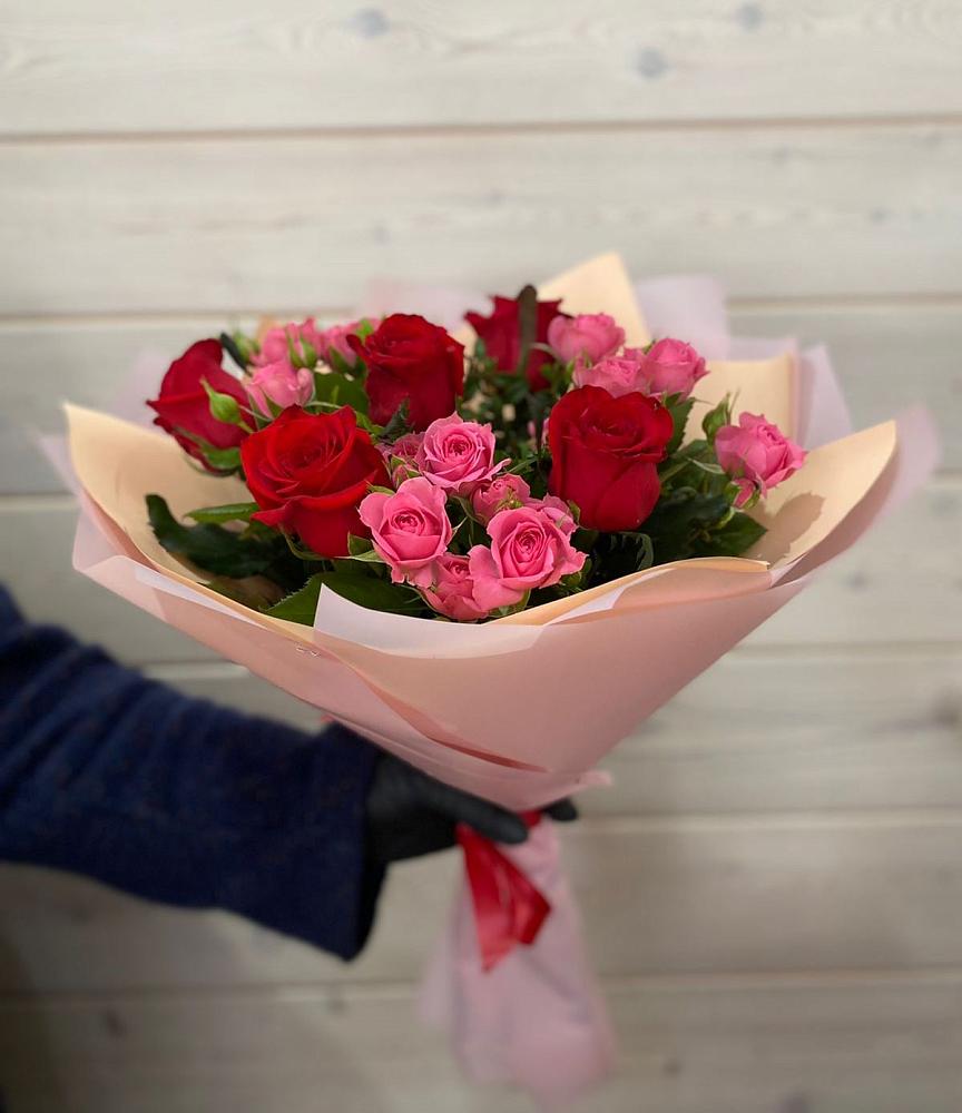 Букет цветов из: Розы в Красные Баки