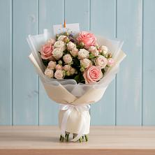 Букет цветов из:  Розы в Красные Баки