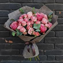 Букет цветов из:  Розы в Красные Баки